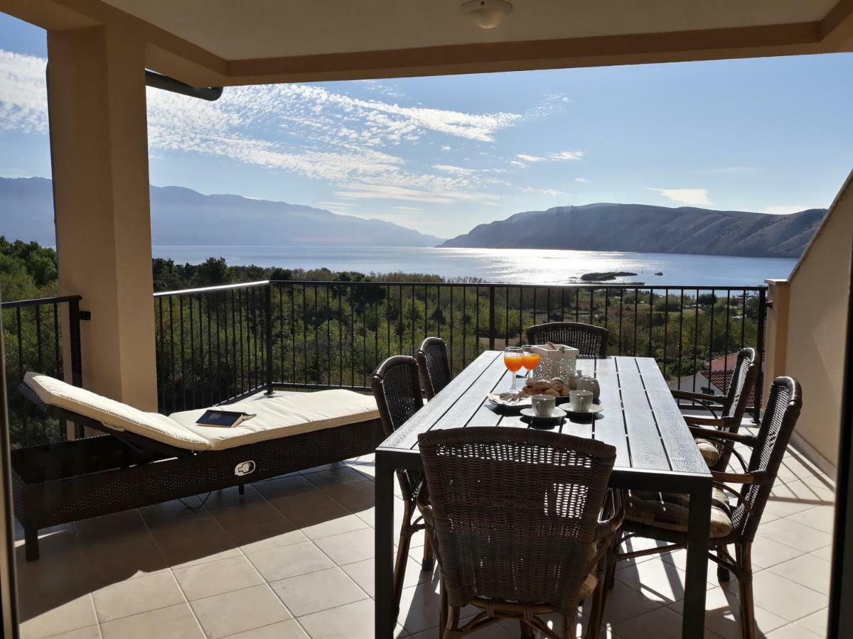 Haus Mit Meerblick Lopar Exterior photo